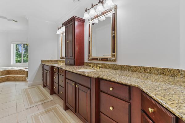 Presidential Estates, 2801 Embassy Dr, West Palm Beach, Florida 33401, image 2