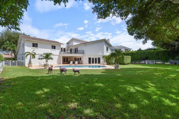 Presidential Estates, 2801 Embassy Dr, West Palm Beach, Florida 33401, image 1