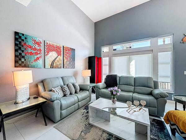 Casa Costa, 450 N Federal Hwy #103, Boynton Beach, Florida 33435, image 1