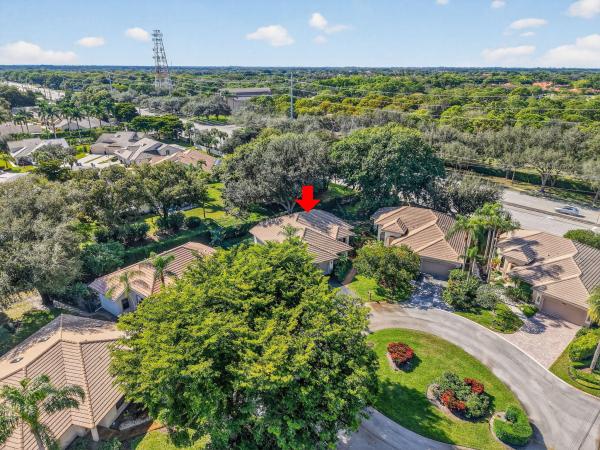 Villas Of Pine Tree, 4970 Pine Tree Dr, Boynton Beach, Florida 33436, image 1
