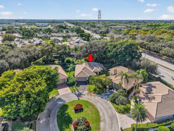 Villas Of Pine Tree, 4970 Pine Tree Dr, Boynton Beach, Florida 33436, image 1