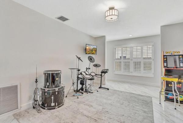 Cypress Run, 1280 NW 114th Ave, Coral Springs, Florida 33071, image 2