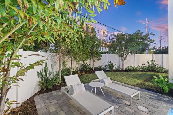 Centennial Square, 201 SE 4th Ave, Delray Beach, Florida 33483, image 1