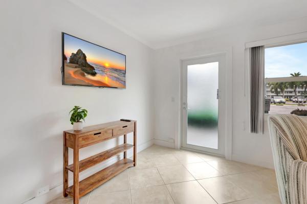 1072 Yarmouth D, Boca Raton, Florida 33434, image 1