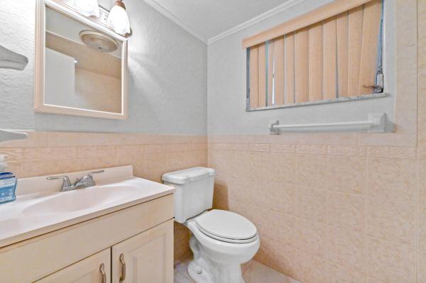 Enclave Sandpiper, 240 Croton Ave #102, Lantana, Florida 33462, image 1