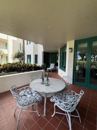 Mizner Court, 100 SE 5th Ave #102, Boca Raton, Florida 33432, image 2