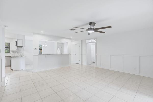 Indian River Estates, 701 E Bartow St, Fort Pierce, Florida 34982, image 1