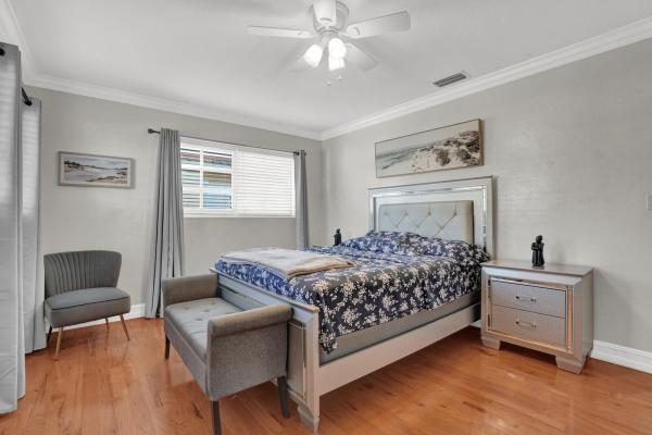 The Cove, 733 SE 10th Ave, Deerfield Beach, Florida 33441, image 1