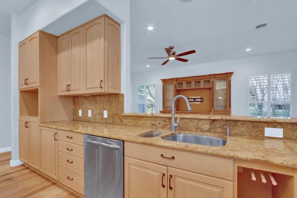 The Island, 10 Martinique Cv, Palm Beach Gardens, Florida 33418, image 1