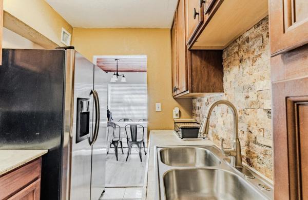 Riviera Beach No HOA, 112 W 34th St, Riviera Beach, Florida 33404, image 3