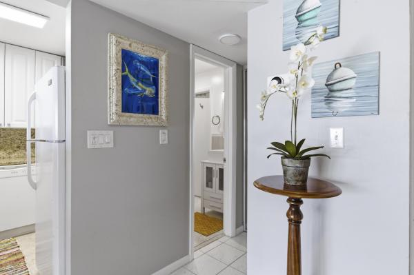 117 Lehane Ter #205, Juno Beach, Florida 33408, image 2