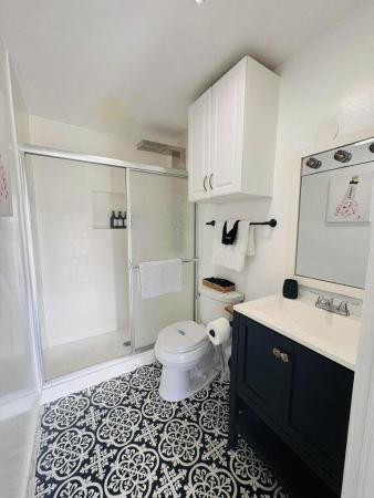 Cresthaven, 2711 NE 11th Ter, Pompano Beach, Florida 33064, image 2