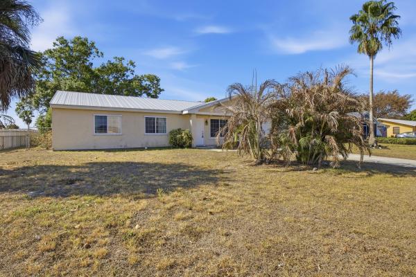 Parks Edge, 402 SW Eastport Cir, Port St. Lucie, Florida 34953, image 3