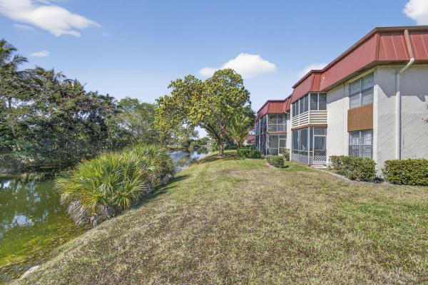 Greenway Village South, 12020 W Greenway Dr #102, West Palm Beach, Florida 33411, image 2
