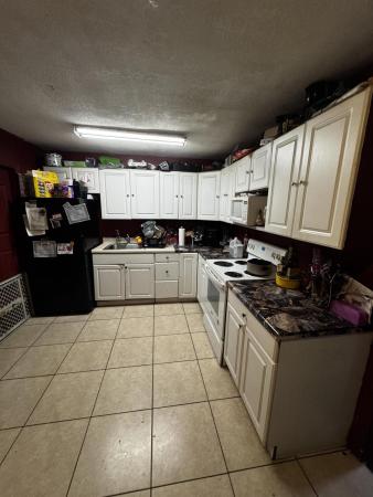 Hunters Manor, 851 NW 17th Ter, Pompano Beach, Florida 33069, image 1