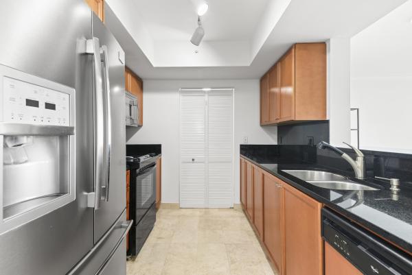 Palmetto Place, 99 SE Mizner Blvd #813, Boca Raton, Florida 33432, image 3