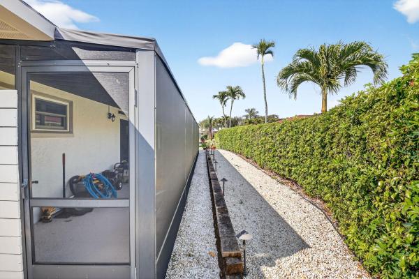 Pine Tree Village, 10265 Greentrail Dr N, Boynton Beach, Florida 33436, image 1