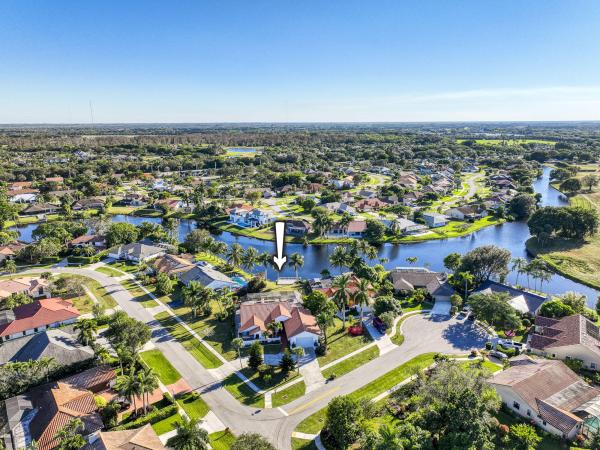 Amesbury Circle Of Greenview Shores 2, 12820 Leeds Ct, Wellington, Florida 33414, image 1