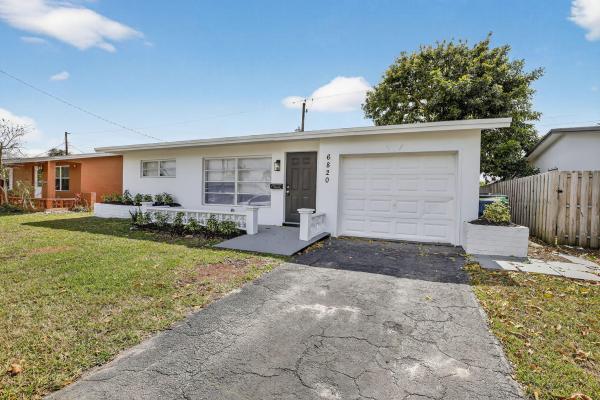 Gold Key Villas, 6820 NW 29th Ct, Sunrise, Florida 33313, image 1