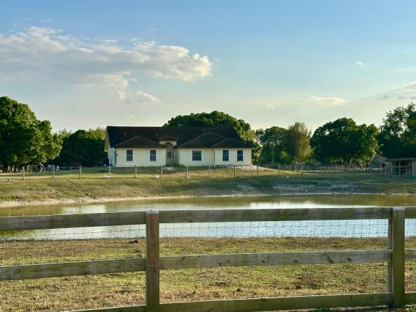 Wildwood, 19182 Capet Creek Ct, Loxahatchee, Florida 33470, image 3