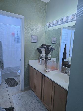 Thousand Oaks, 3037 Laurel Ridge Cir, Riviera Beach, Florida 33404, image 2