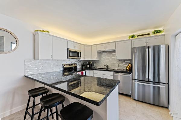 Glenwood Townhomes, 1116 11th Ter, Palm Beach Gardens, Florida 33418, image 1