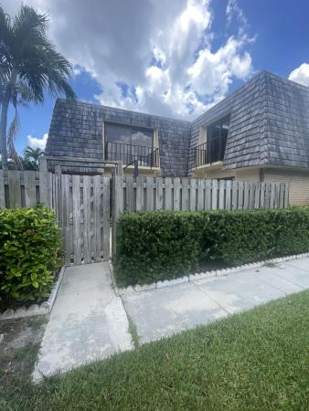 Lakewood Of Palm Springs, 47 Lake Arbor Dr, Lake Worth Beach, Florida 33461, image 1