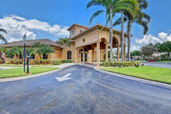 The Tides At Briar Bay, 6637 Traveler Rd, West Palm Beach, Florida 33411, image 3