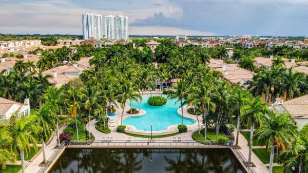 Artesia Courtyard Villas, 12631 NW 32nd Pl, Sunrise, Florida 33323, image 2