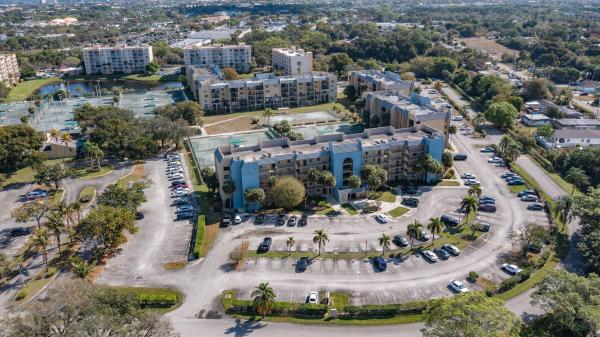 The Tennis Club Of Palm Beach, 2786 Tennis Club Dr #101, West Palm Beach, Florida 33417, image 1