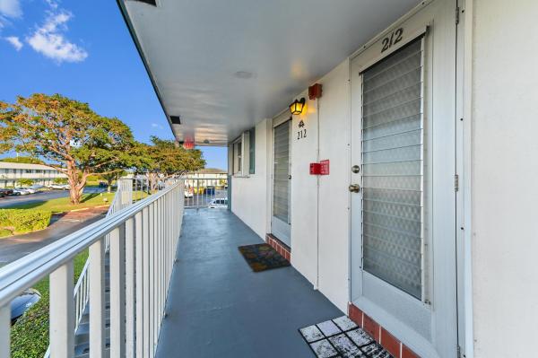 Leisureville Lake, 1114 Lake Ter #212, Boynton Beach, Florida 33426, image 3