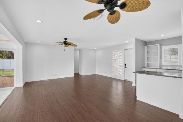 Boca Raton Square, 1231 SW 4th St, Boca Raton, Florida 33486, image 1