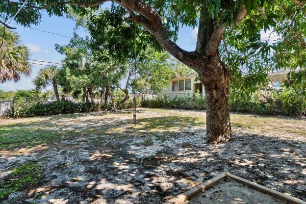 Omar, 815 Omar Rd, West Palm Beach, Florida 33405, image 2