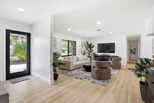 Kingsland Pines, 4694 Brady Blvd, Delray Beach, Florida 33445, image 1