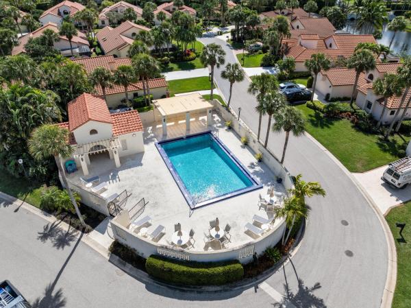 Hidden Cove At Jonathan's Landing, 16613 Hidden Cove Dr, Jupiter, Florida 33477, image 1