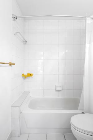 The Pavilion, 5601 Collins Ave #M5, Miami Beach, Florida 33140, image 1