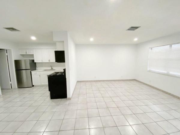 Imperial Villas, 2715 Ponce De Leon Blvd, Delray Beach, Florida 33445, image 2