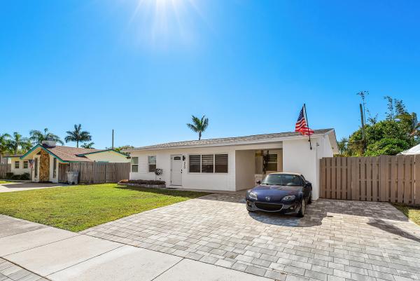 Cresthaven, 950 NE 23rd Pl, Pompano Beach, Florida 33064, image 1