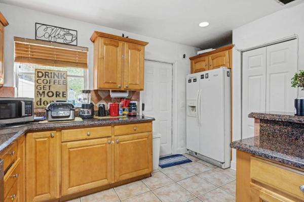 Lyndon Lanes, 1400 Cardinal Ln, Lantana, Florida 33462, image 1