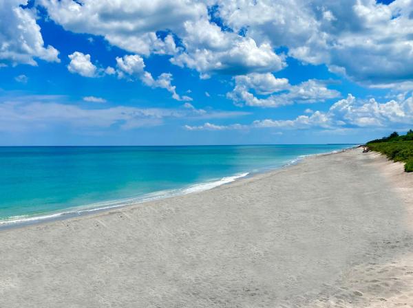 Via Del Mar, 1469 Via Privada, Jupiter, Florida 33477, image 2