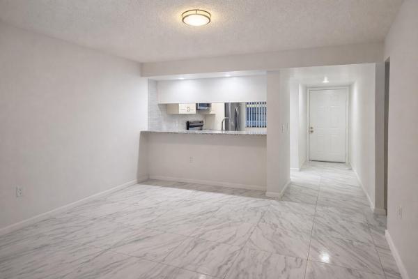 Whitehall, 3826 Whitehall Dr #305, West Palm Beach, Florida 33401, image 2