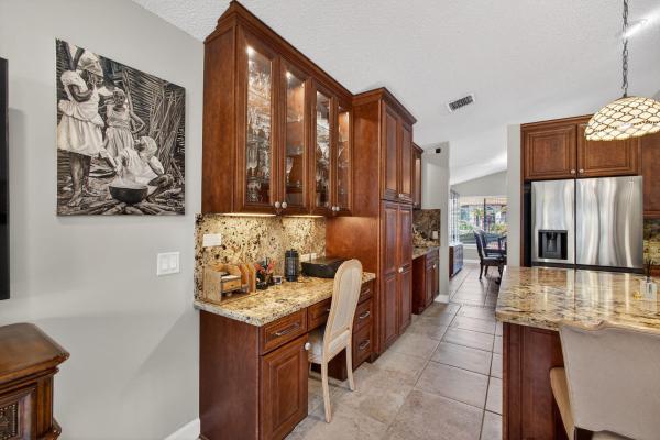 Preston, 168 Thornton Dr, Palm Beach Gardens, Florida 33418, image 2