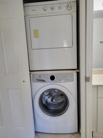 4401 Crystal Lake Dr #102, Deerfield Beach, Florida 33064, image 1