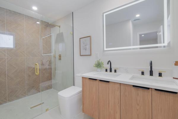 4330 NE 13th Ave, Oakland Park, Florida 33334, image 1