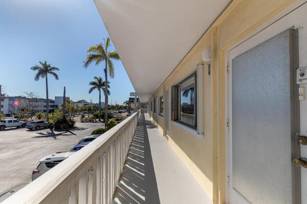 Lake Colony, 101 Doolen Ct #207, North Palm Beach, Florida 33408, image 3
