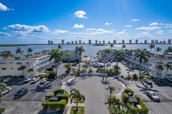 Lake Colony, 101 Doolen Ct #207, North Palm Beach, Florida 33408, image 1