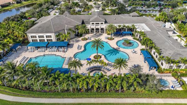 Valencia Cove, 12133 Glacier Bay Dr, Boynton Beach, Florida 33473, image 2