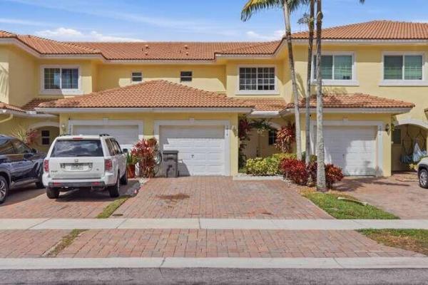 Independence Cove, 1218 Imperial Lake Rd, West Palm Beach, Florida 33413, image 2