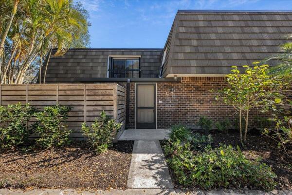 Glenwood Townhomes, 1124 11th Ter, Palm Beach Gardens, Florida 33418, image 2