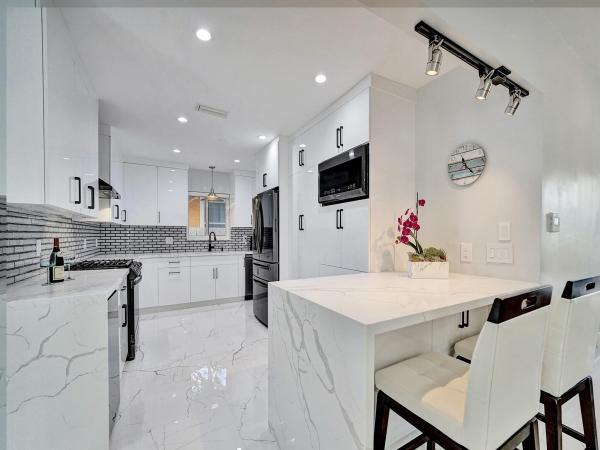 Hillsboro Shores, 3204 Robbins Rd, Pompano Beach, Florida 33062, image 1